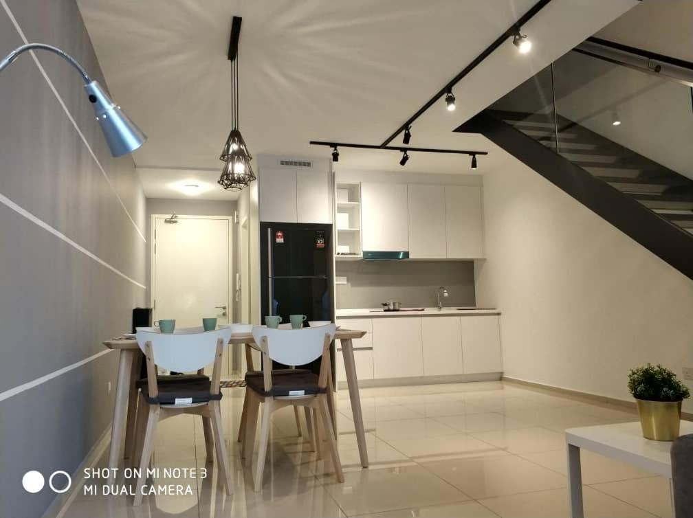 Ekocheras Luxury Duplex House Appartement