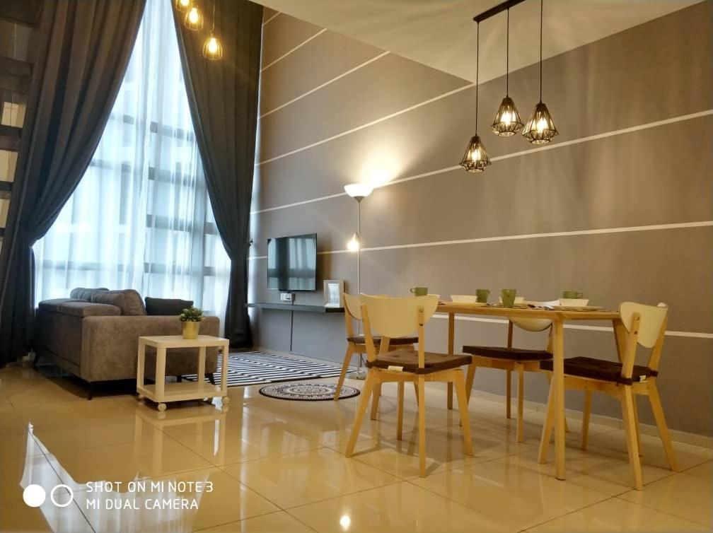 Ekocheras Luxury Duplex House Pangsapuri *
